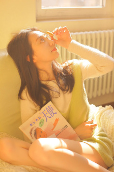 韩国电影《年轻的女子》